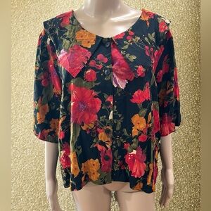 Vintage 80’s plus size floral boxy button up top collared